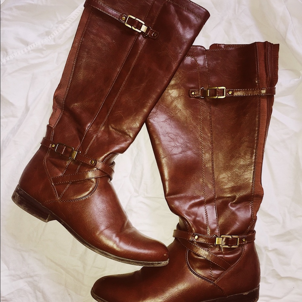 Riding boots